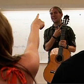 Ska musikundervisningen vara lärarstyrd, eller ska eleverna få ”skapa fritt”?