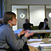 Frågor som engagerar. Den 21 januari informerades de anställda inom CERES om det nya projektet av bland andra Suzanne Almgren Mason från Argus. 
