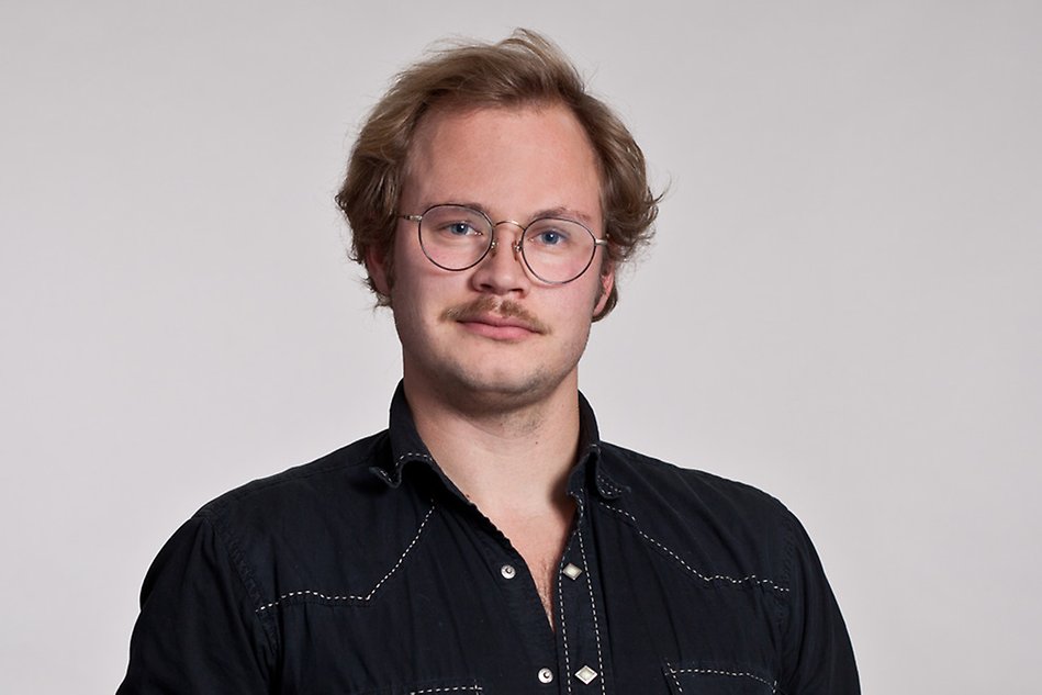 man i glasögon. foto.