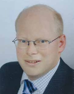 Portrait of a man wearing glasses