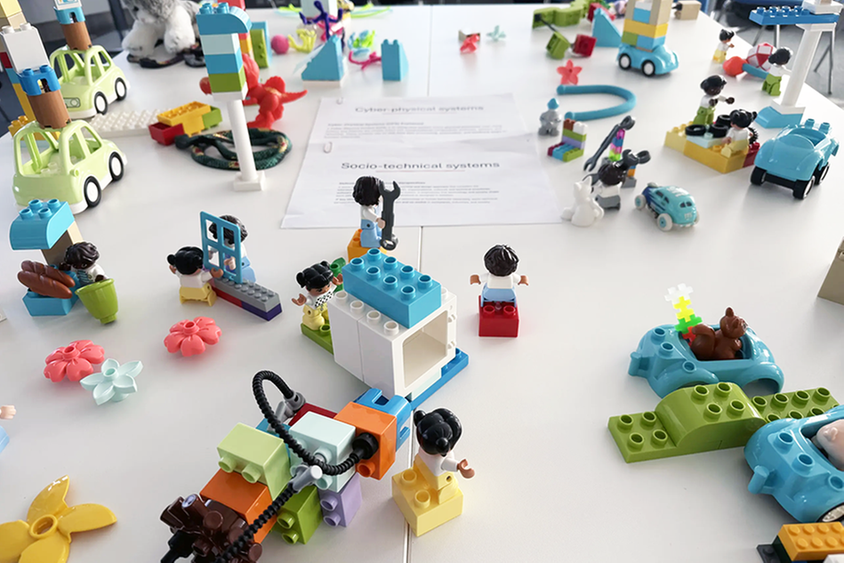 En stad i lego. Foto.
