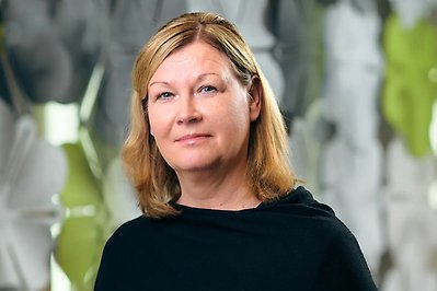 Porträttbild på kvinna. Foto.